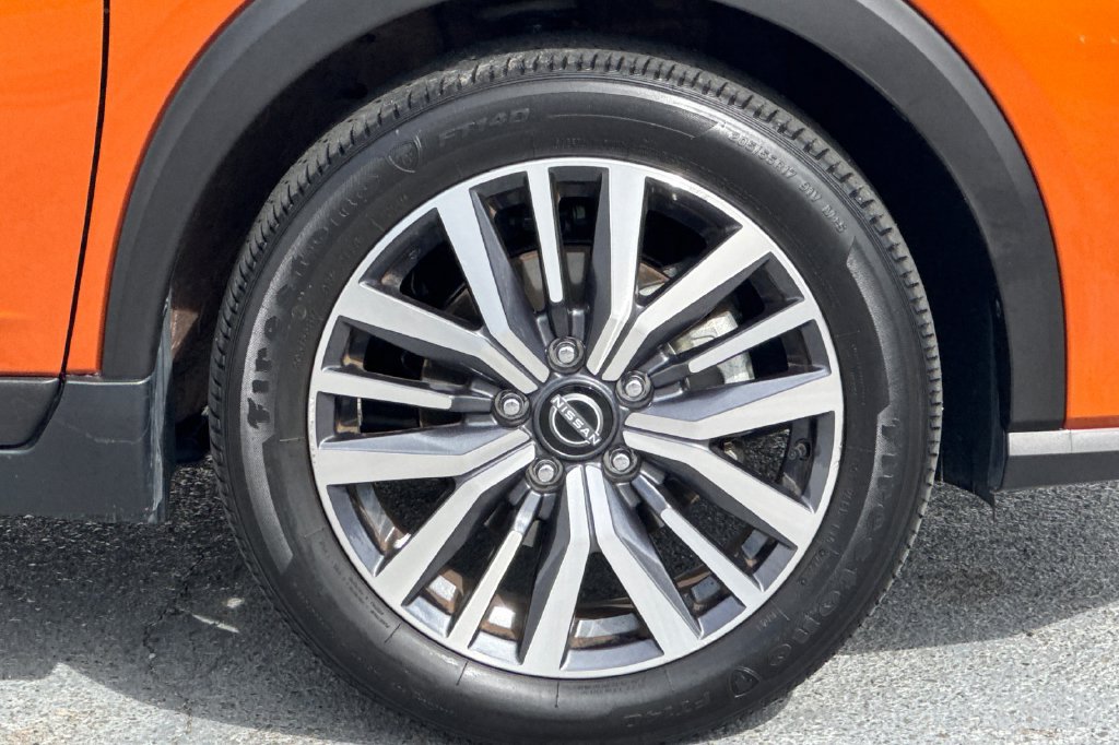Used 2023 Nissan Kicks SV FWD image 24