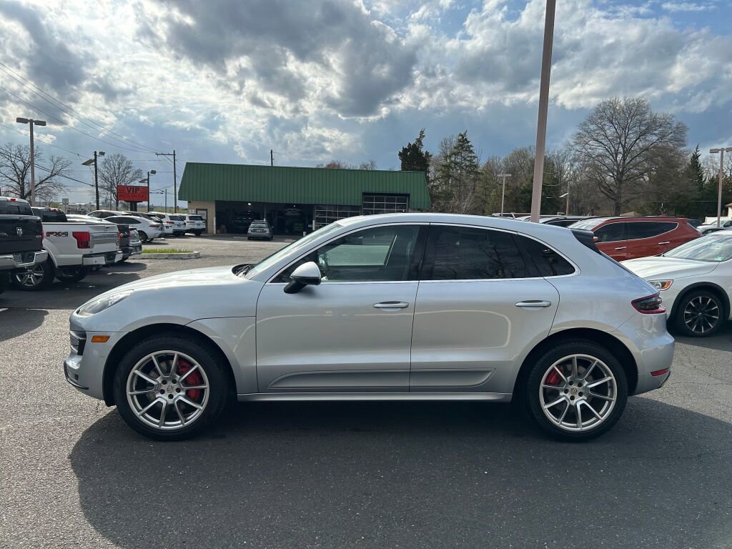 Used 2015 Porsche Macan Turbo image 4