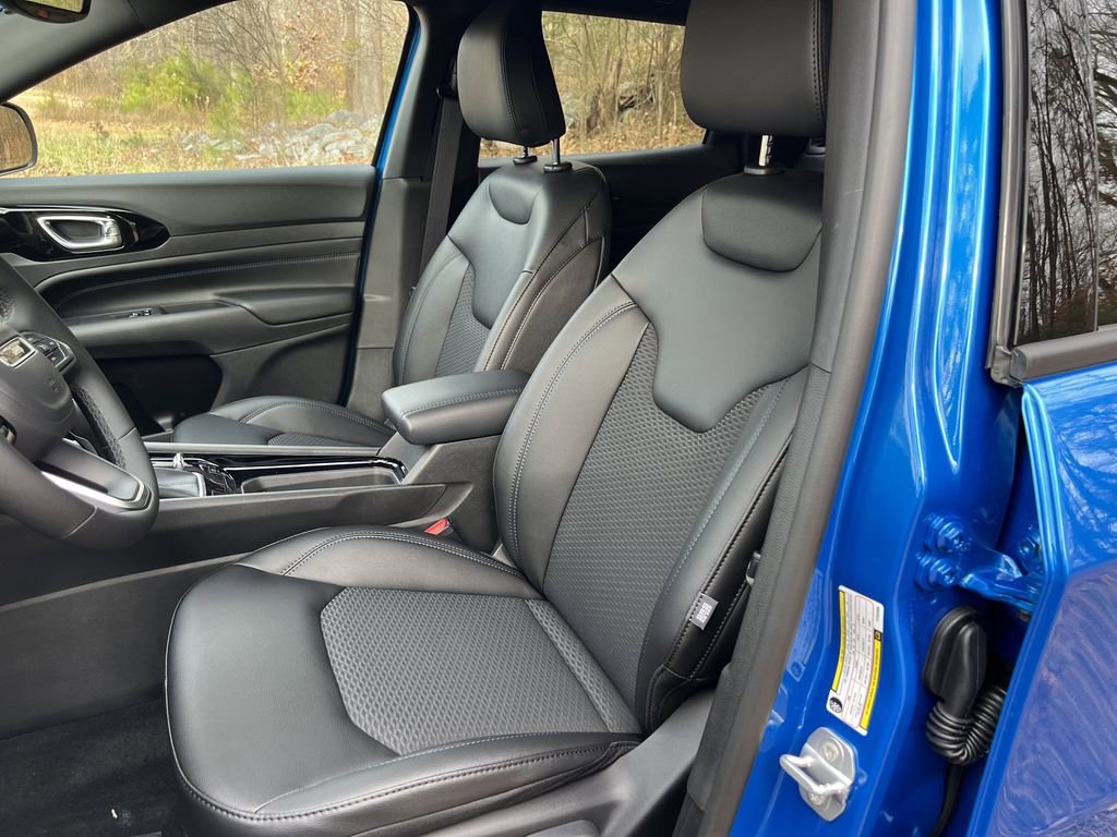 New 2026 Jeep Compass Latitude image 15