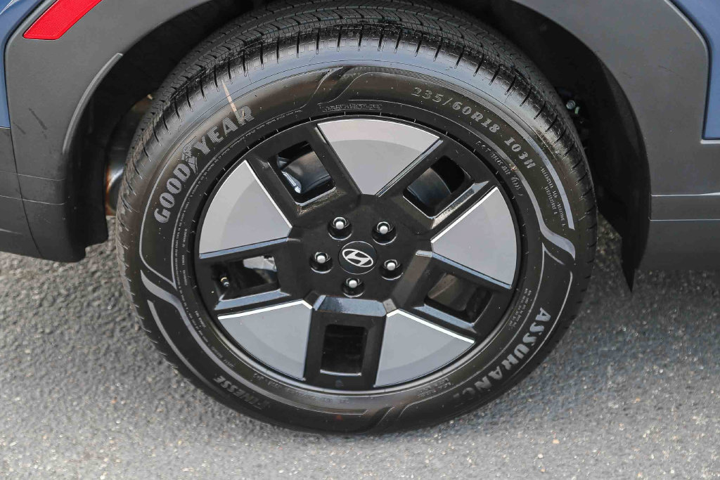 Certified 2026 Hyundai Santa Fe SEL AWD/4WD image 11