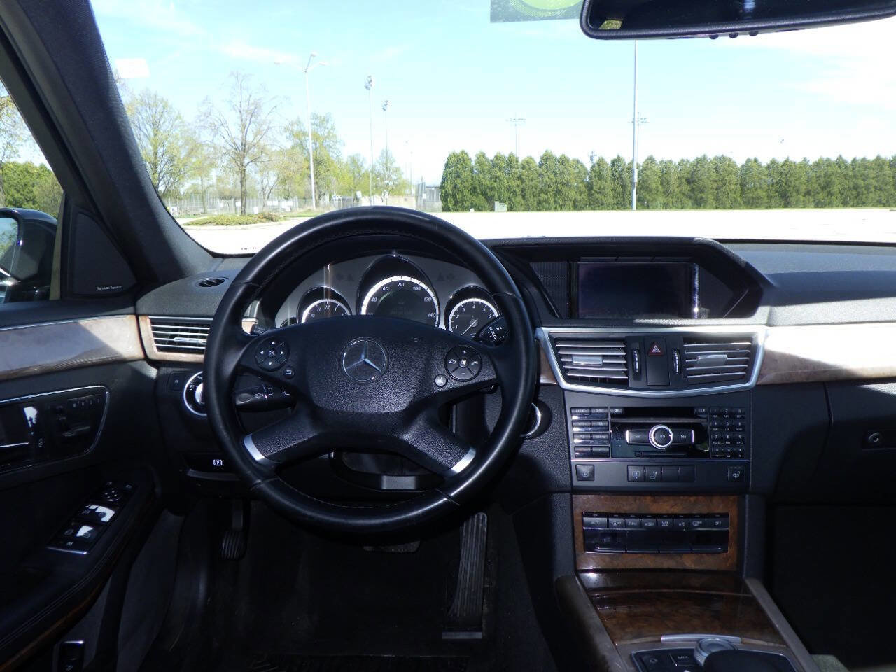 Used 2011 Mercedes-Benz E 350 4MATIC Sedan image 20