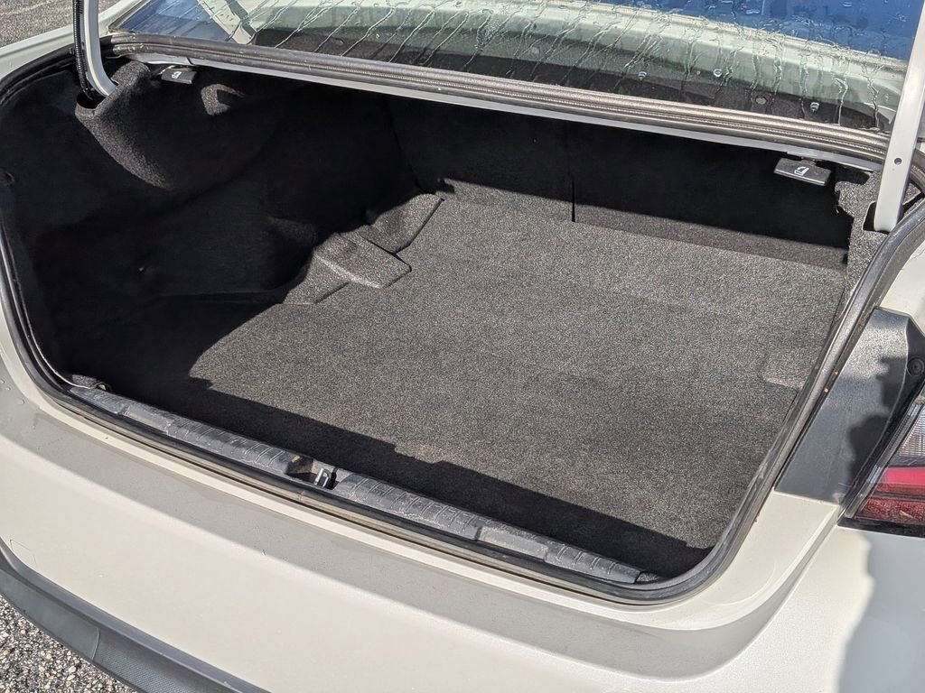 Used 2023 Subaru Legacy Premium image 32