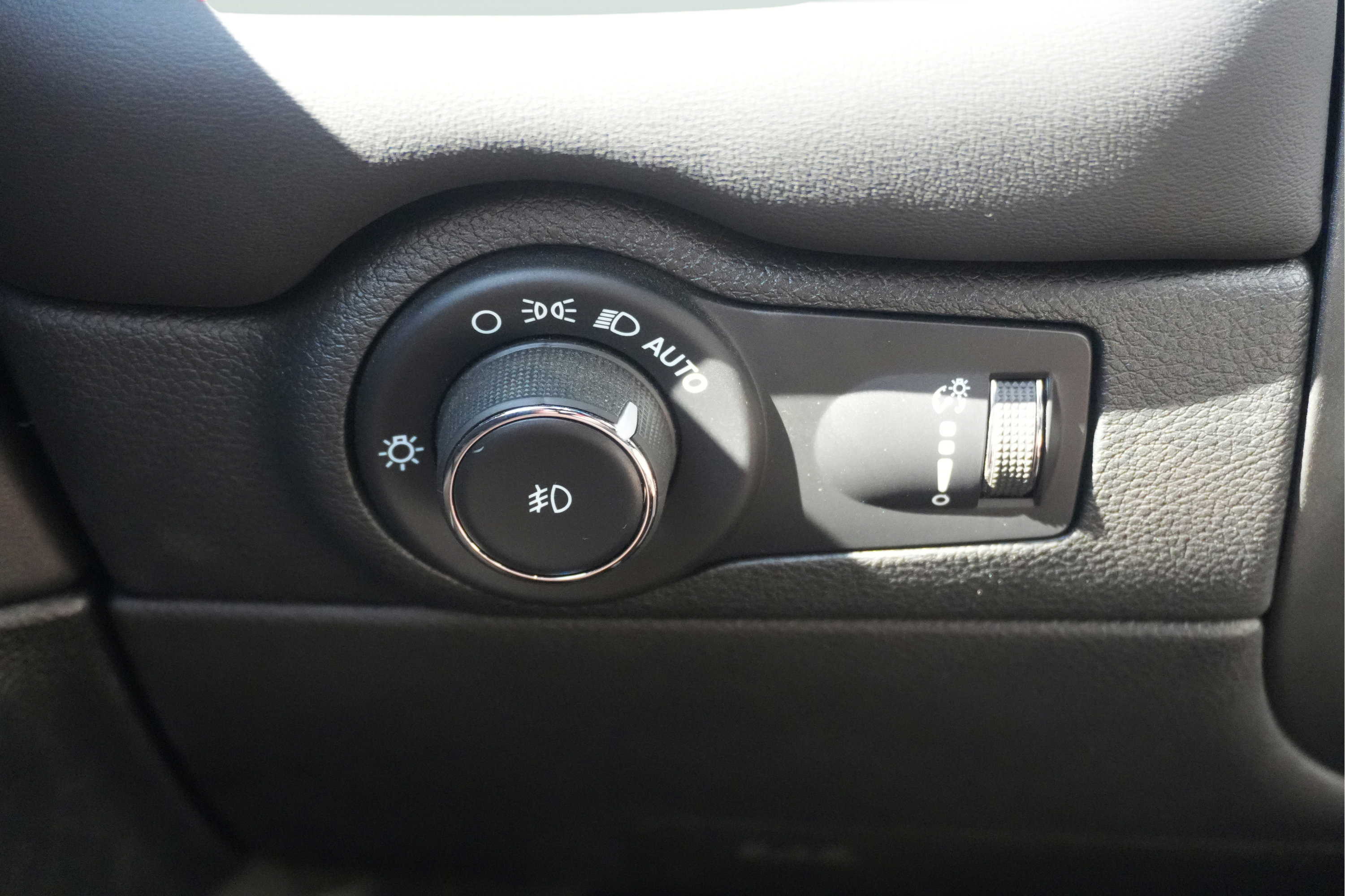 Used 2023 Dodge Durango R/T AWD/4WD image 32