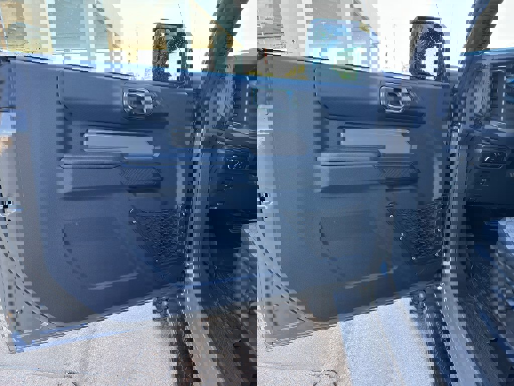 New 2025 Ford Bronco 2-Door w/ Sasquatch Package image 10