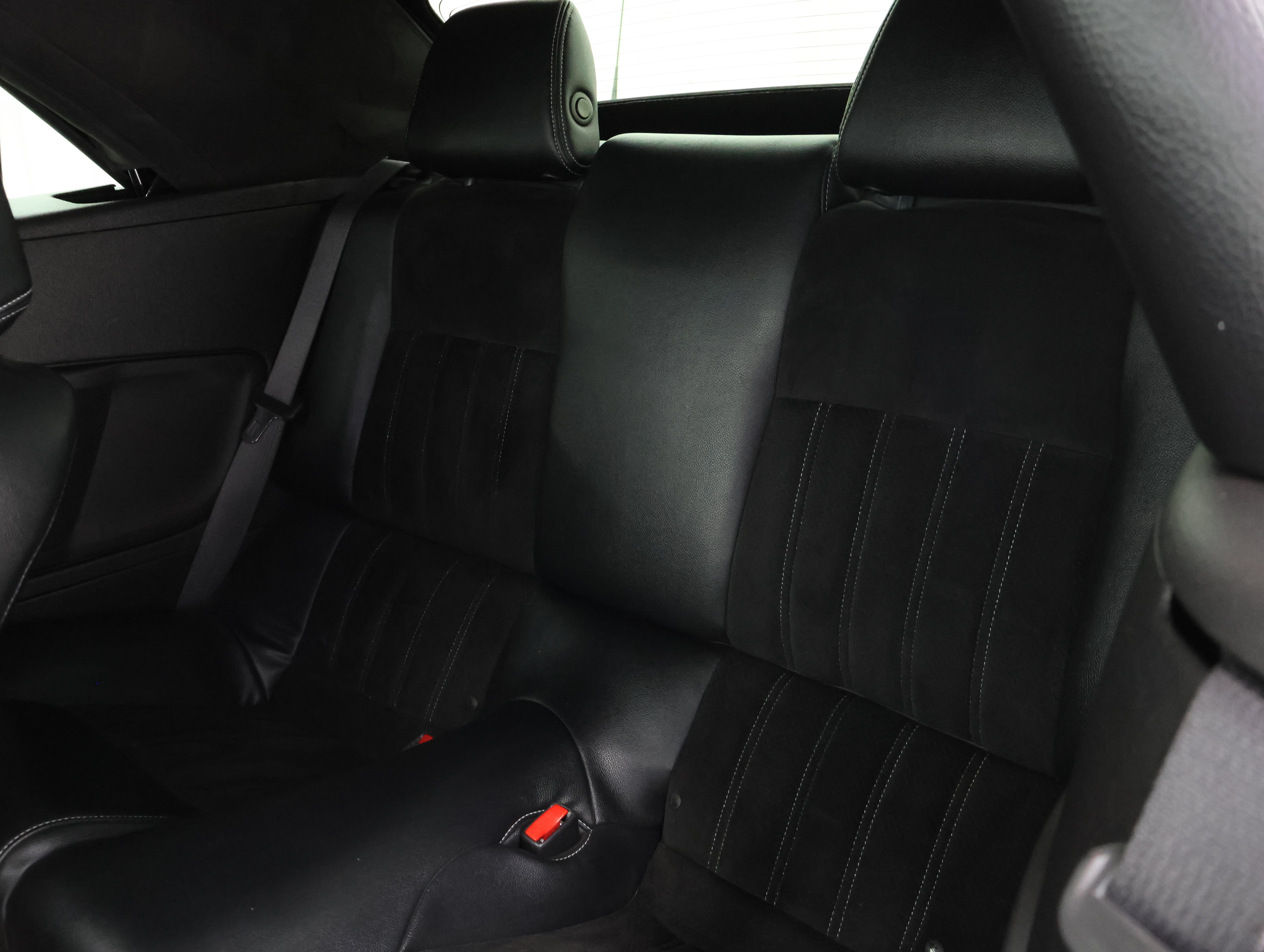 Used 2013 Ford Mustang GT Premium RWD image 9