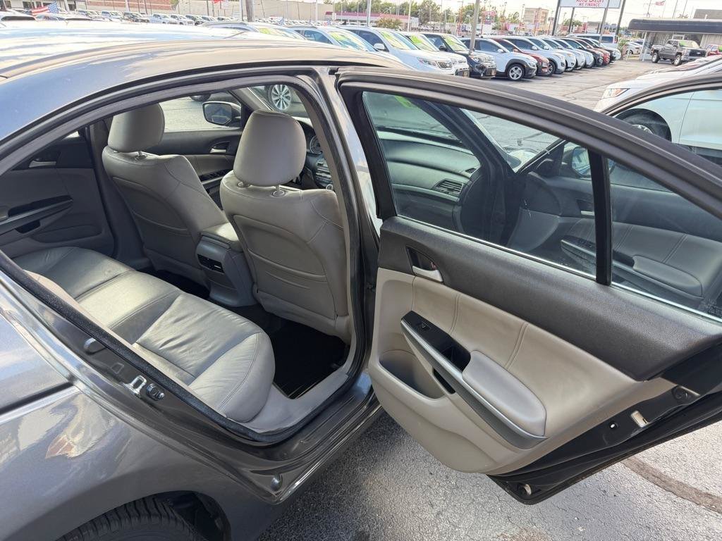 Used 2010 Honda Accord EX-L image 8
