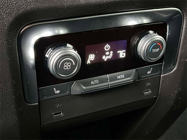 Used 2025 GMC Yukon XL Denali image 15