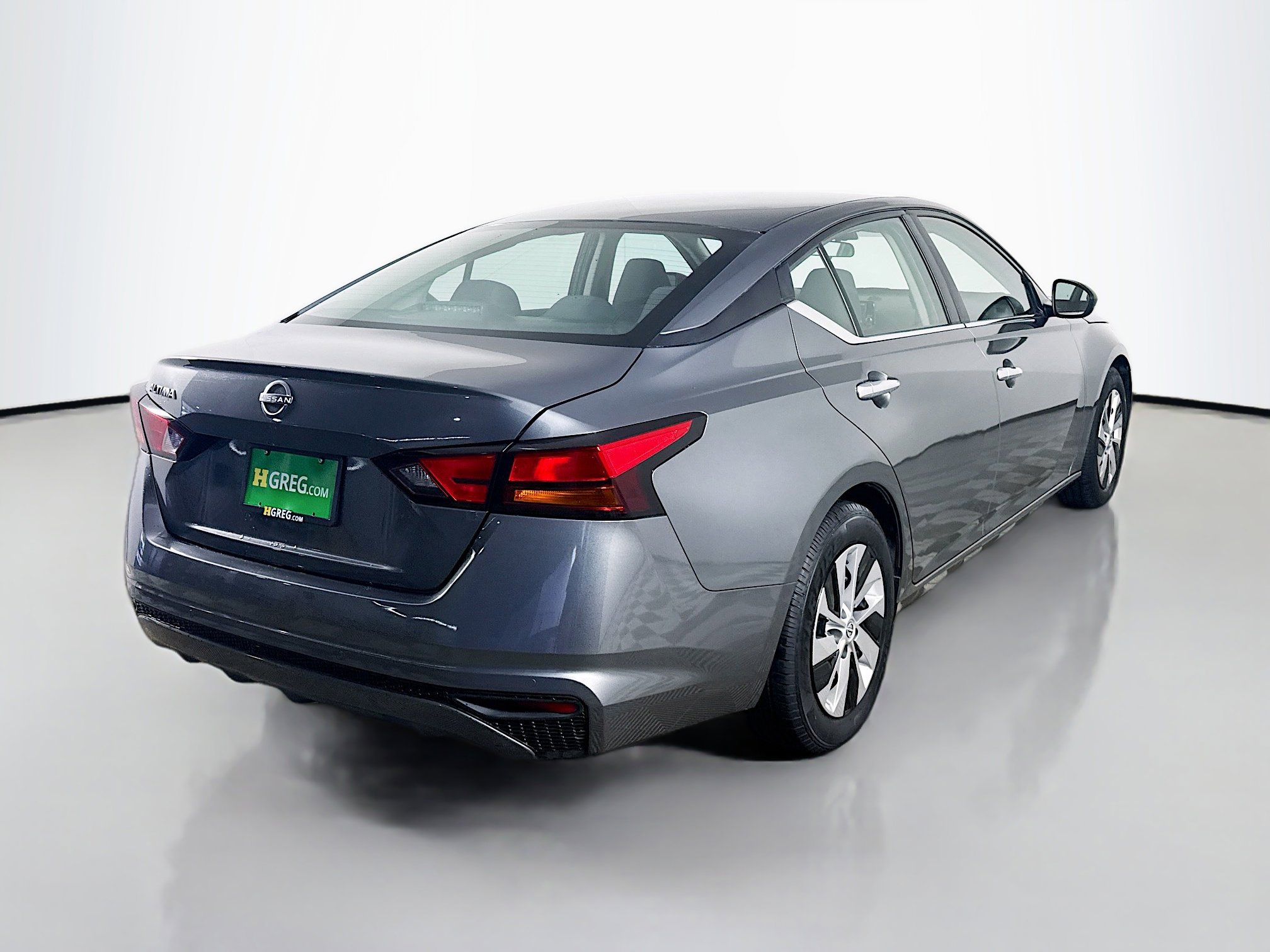 Used 2024 Nissan Altima 2.5 S image 10