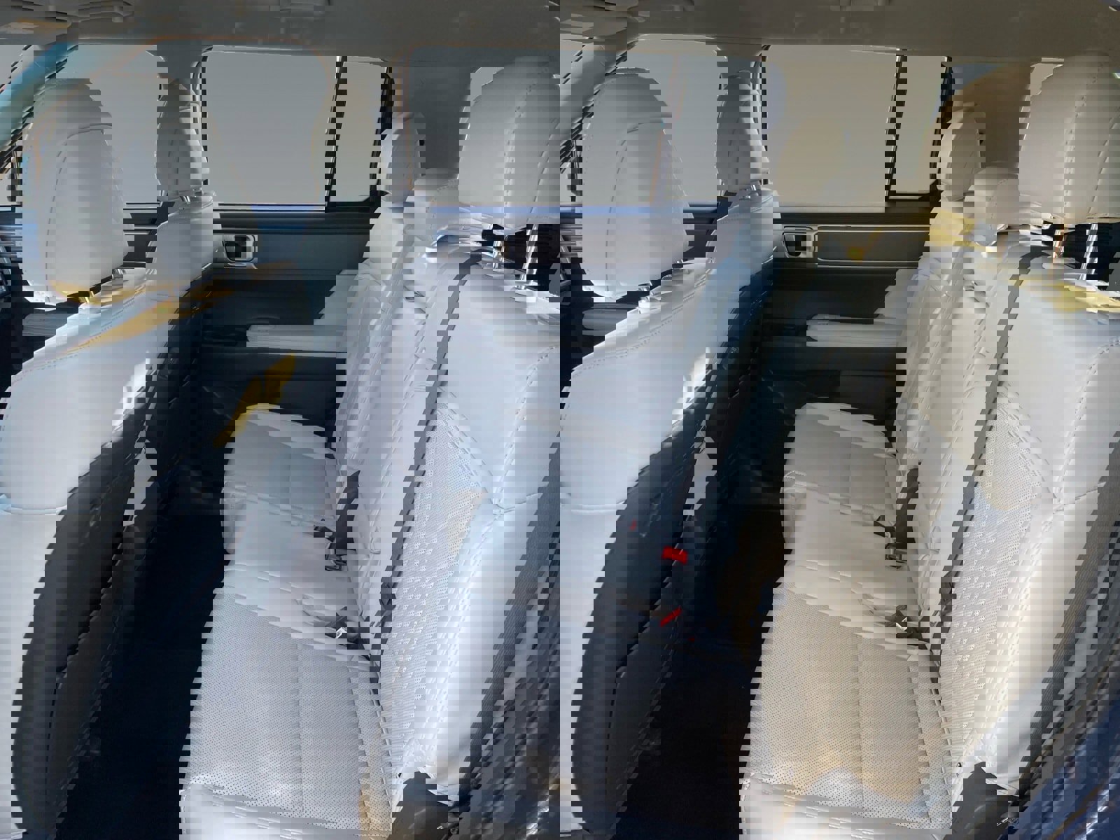 Used 2025 Hyundai Santa Fe SEL image 13