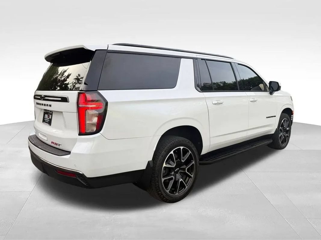 Used 2021 Chevrolet Suburban RST RWD image 8