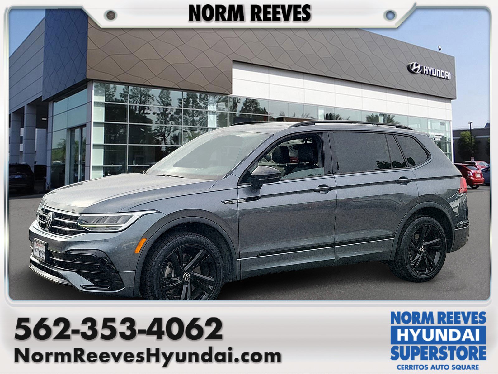 Used 2023 Volkswagen Tiguan SE R-Line FWD image 1