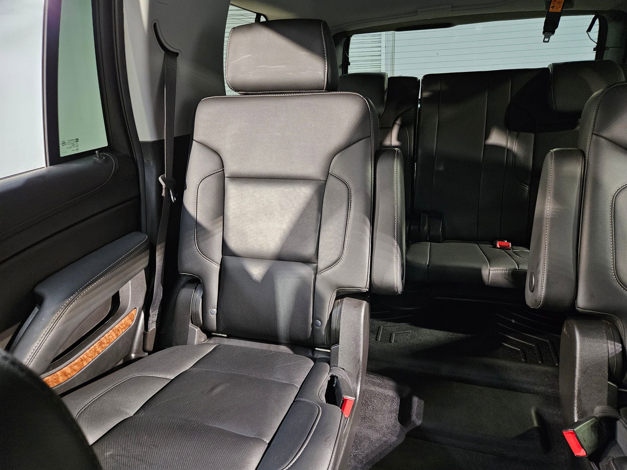 Used 2019 Chevrolet Tahoe Premier AWD/4WD image 12