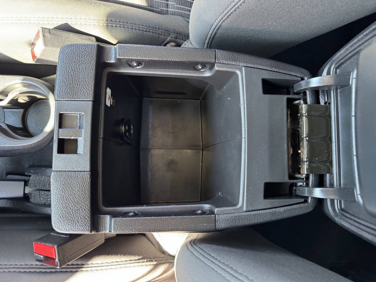 Used 2012 Jeep Wrangler Unlimited Sport AWD/4WD image 24