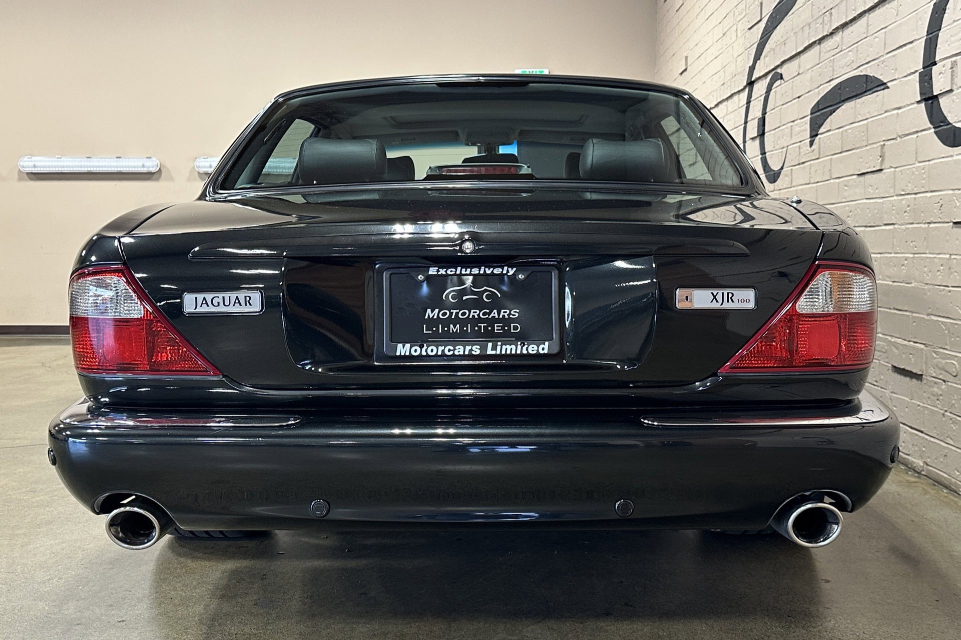 Used 2002 Jaguar XJ8 100 image 6