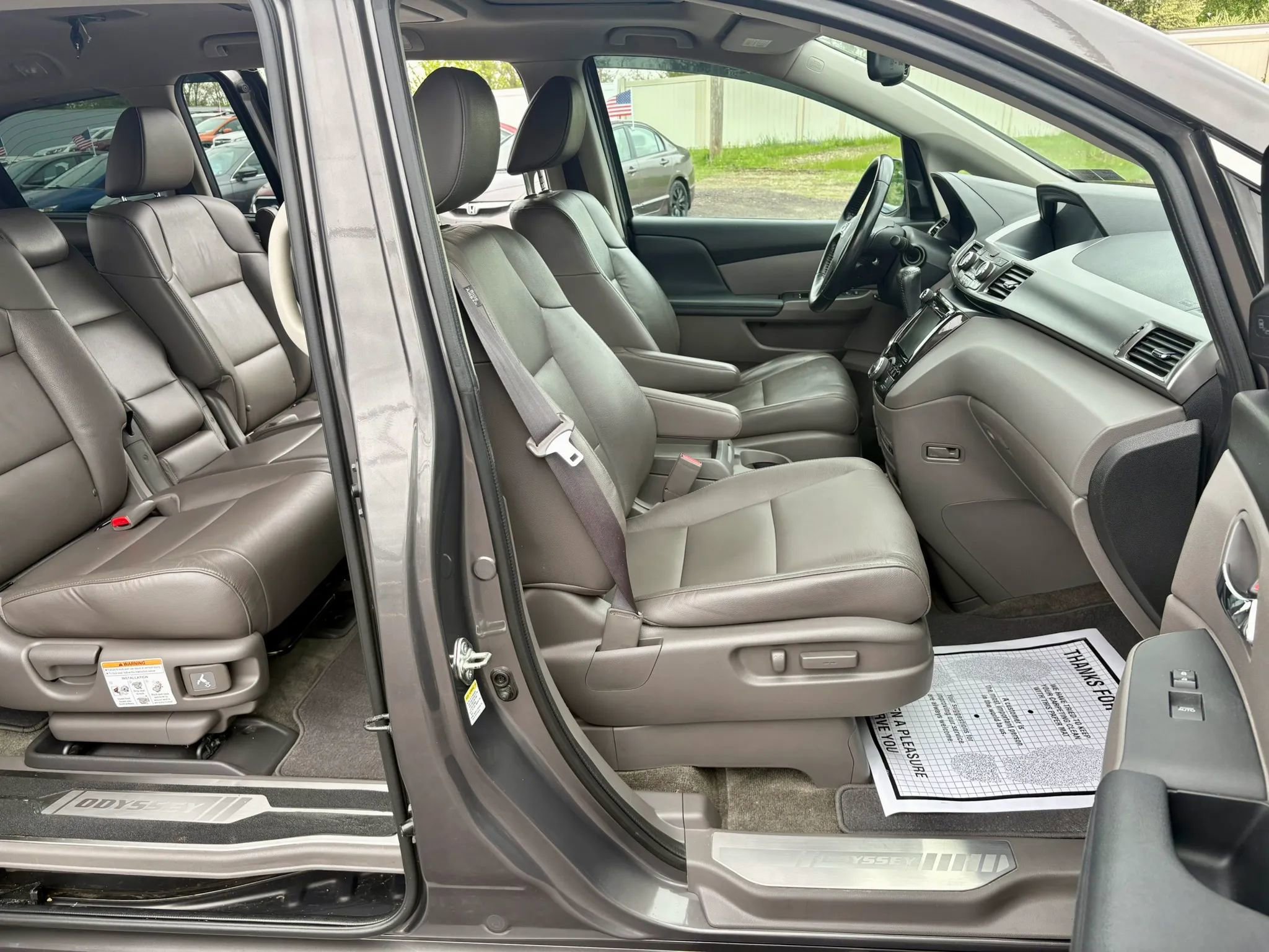 Used 2015 Honda Odyssey Touring Elite image 31
