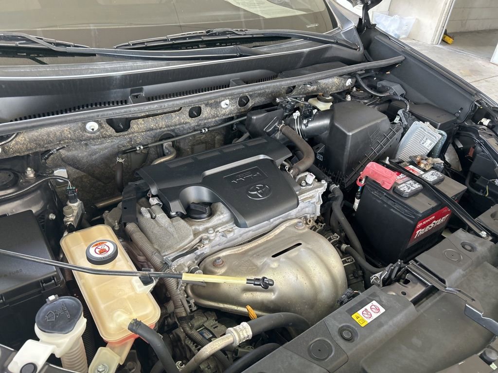 Used 2018 Toyota RAV4 XLE image 11