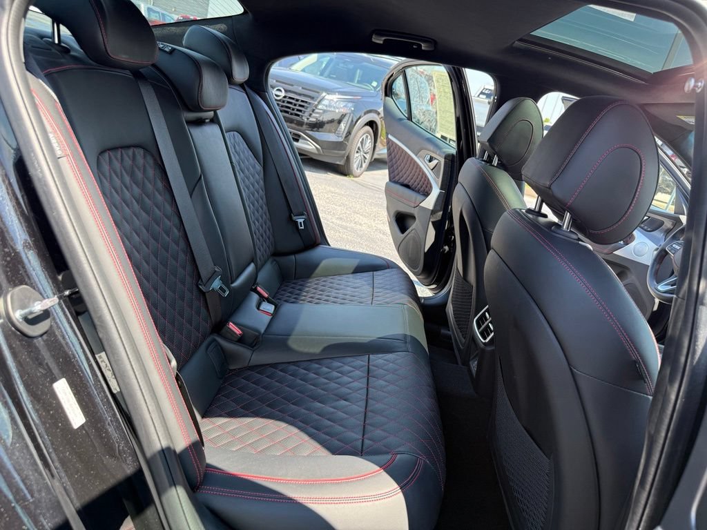 Used 2025 Genesis G70 3.3T Advanced w/ Sport Prestige Package RWD image 22