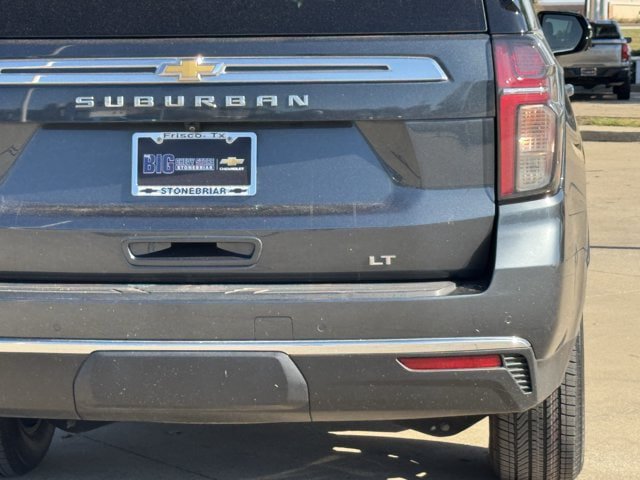 Used 2021 Chevrolet Suburban LT w/ LT Signature Package AWD/4WD image 7