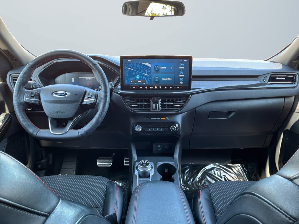 Used 2023 Ford Escape ST-Line w/ Tech Pack #1 FWD image 10