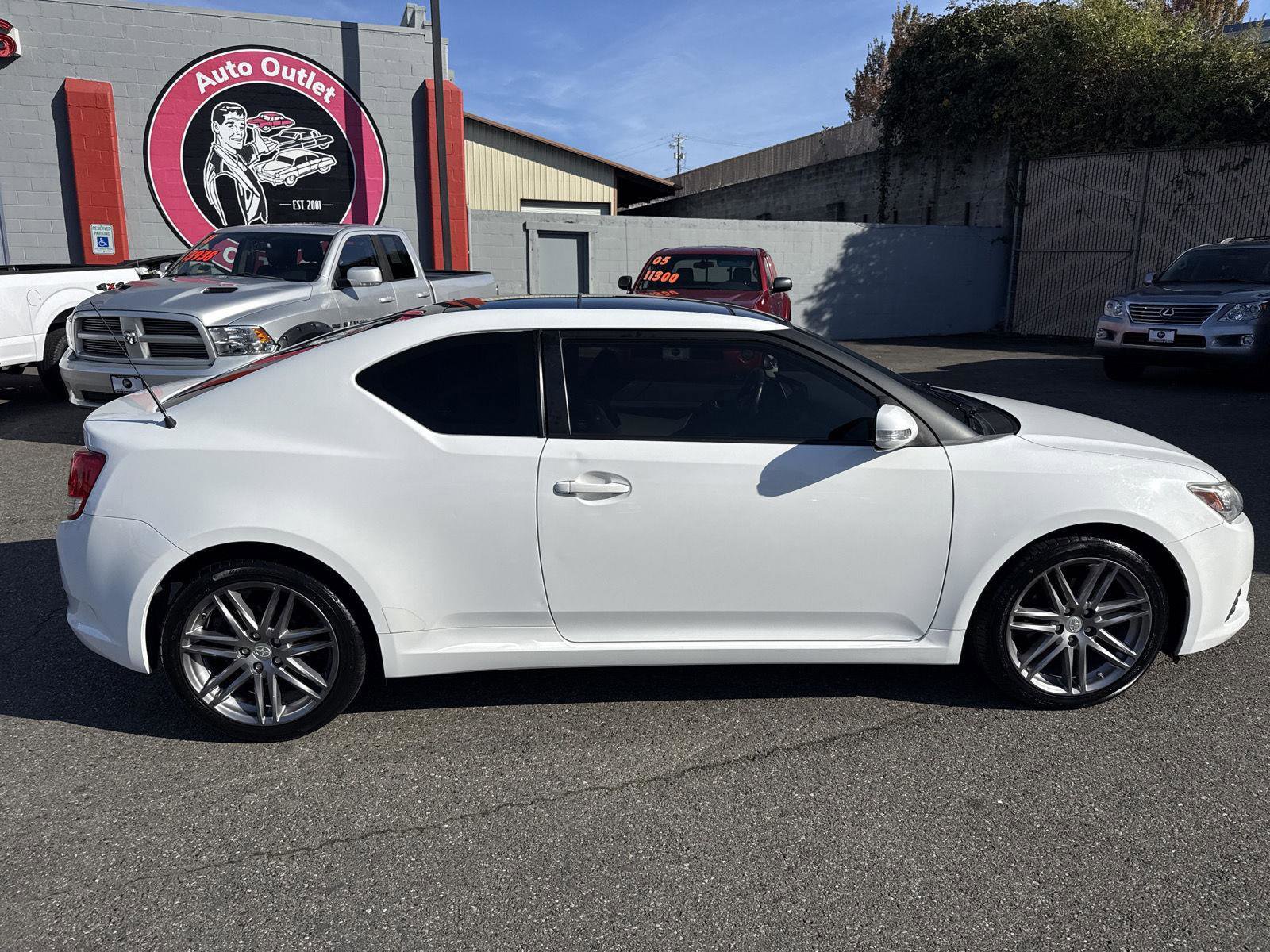 Used 2013 Scion tC image 6