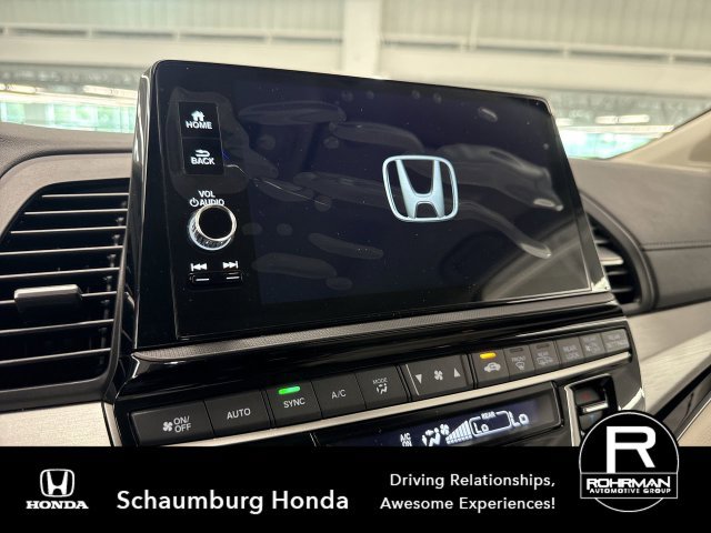 New 2026 Honda Odyssey Touring image 6