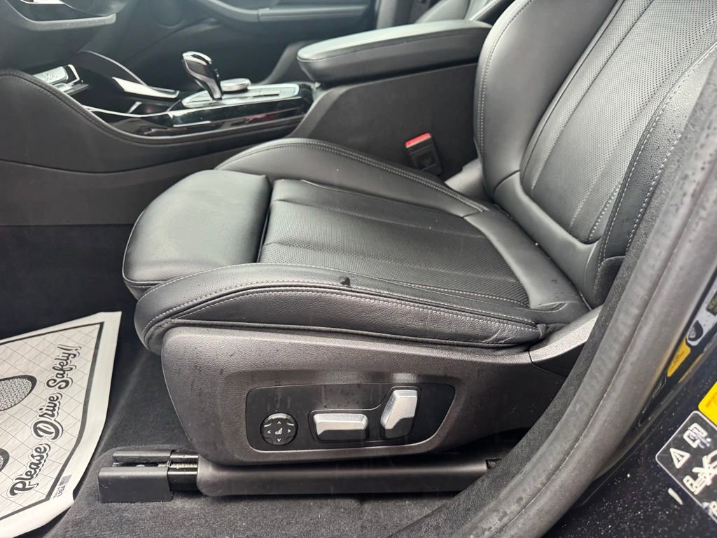 Used 2023 BMW X4 xDrive30i w/ Premium Package image 11