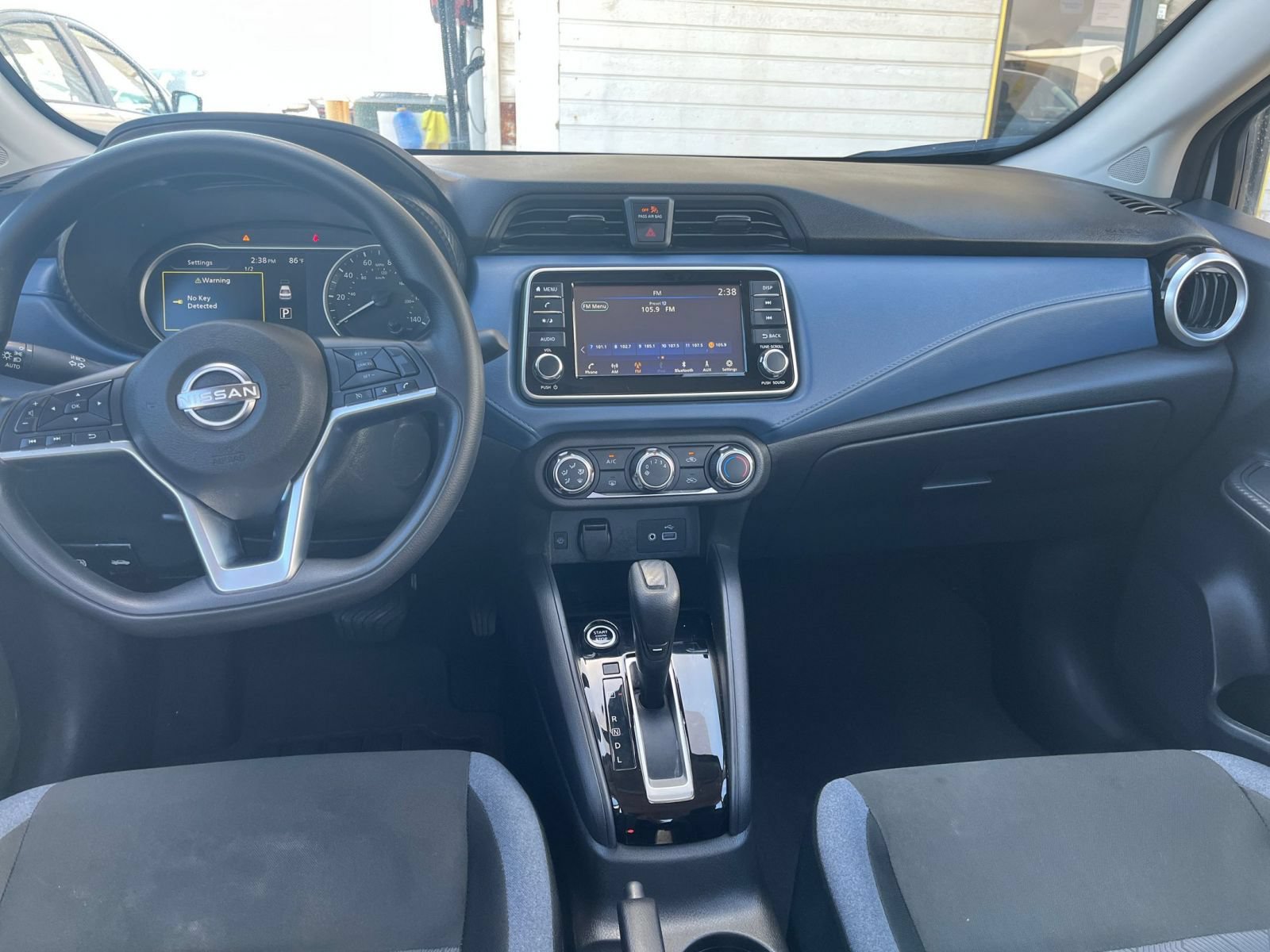Used 2025 Nissan Versa SV FWD image 30