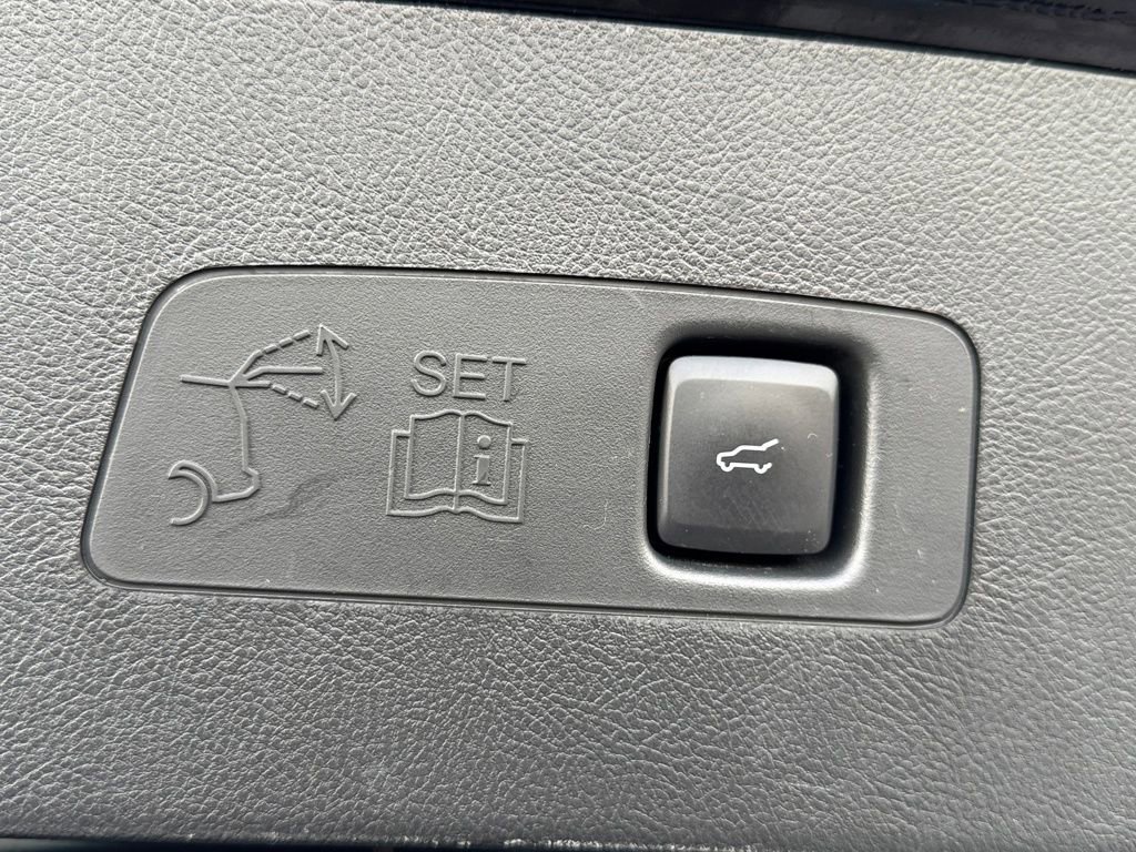 Used 2022 Lincoln Corsair Reserve w/ Elements Package image 34