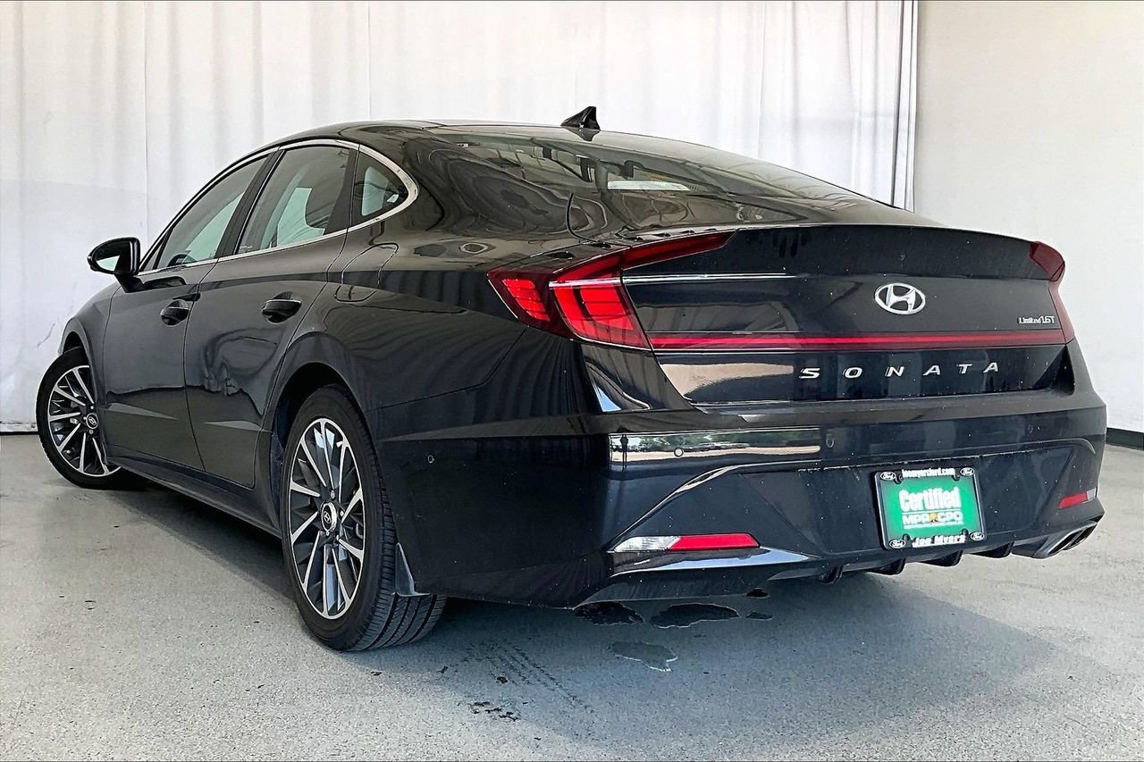 Used 2022 Hyundai Sonata Limited FWD image 2