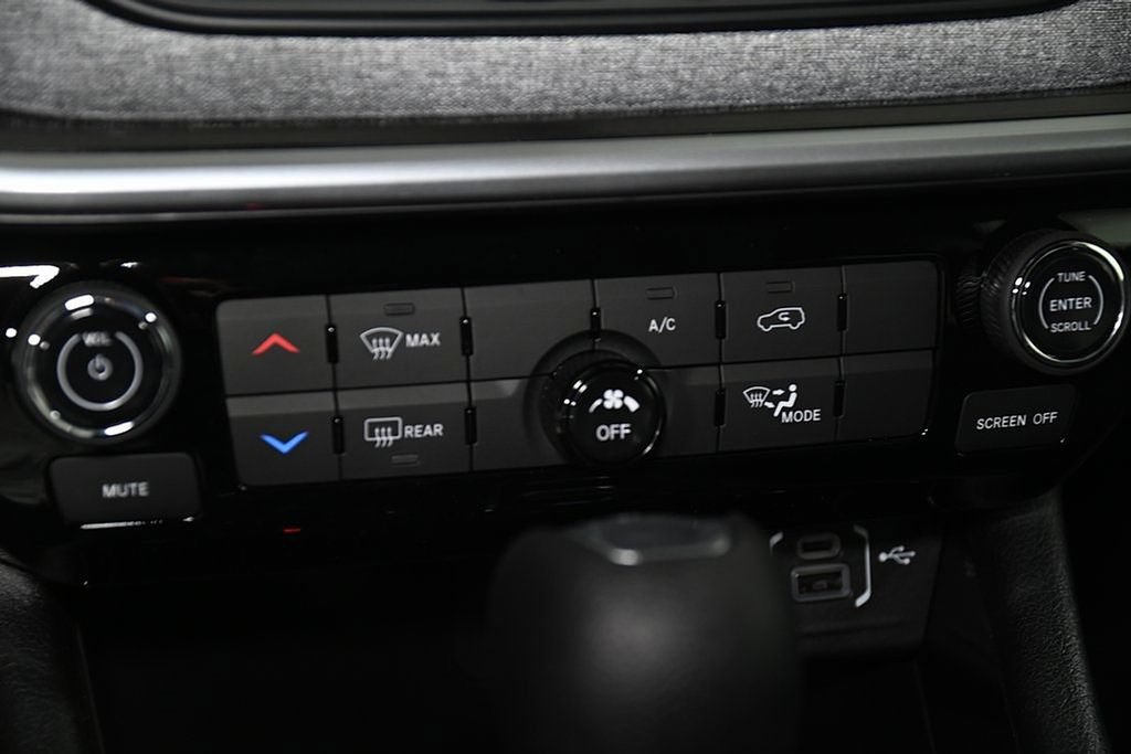 New 2025 Jeep Compass Sport AWD/4WD image 17