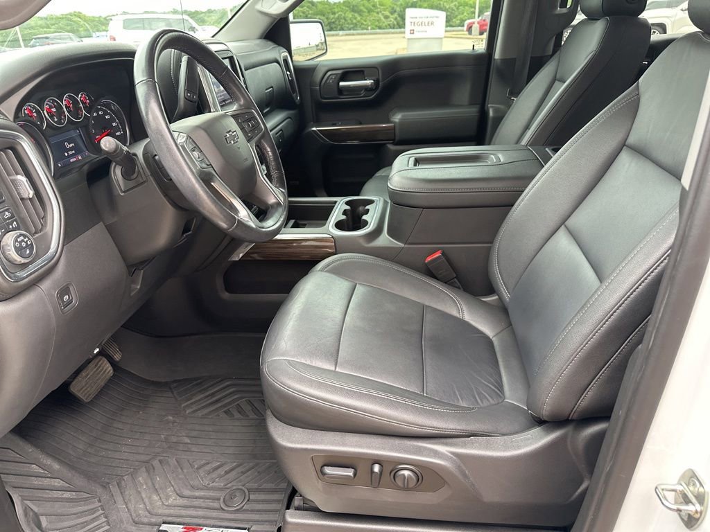Used 2021 Chevrolet Silverado 1500 LT Trail Boss w/ Convenience Package II AWD/4WD image 16