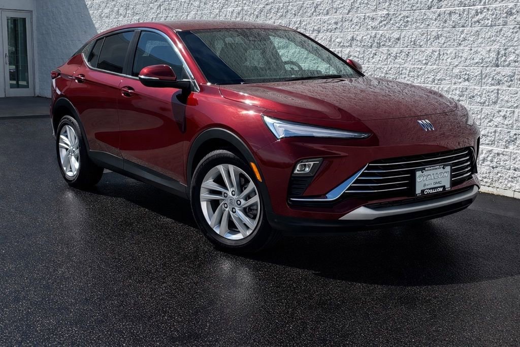 Used 2025 Buick Envista Preferred image 1