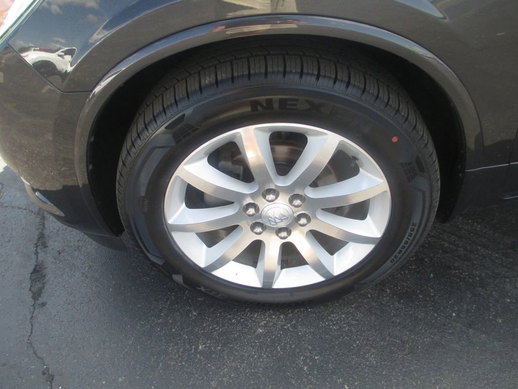 Used 2017 Buick Enclave Premium w/ Experience Buick Package FWD image 14