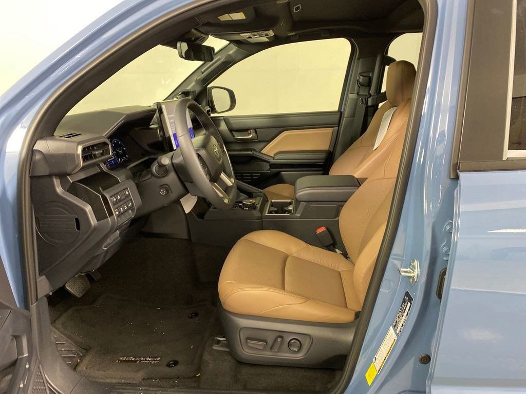 New 2025 Toyota 4Runner Limited image 7