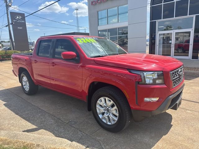 Used 2022 Nissan Frontier SV image 2