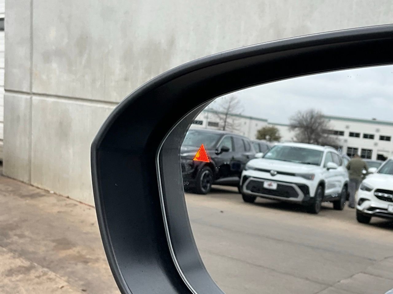 Used 2025 Nissan Rogue SV image 20