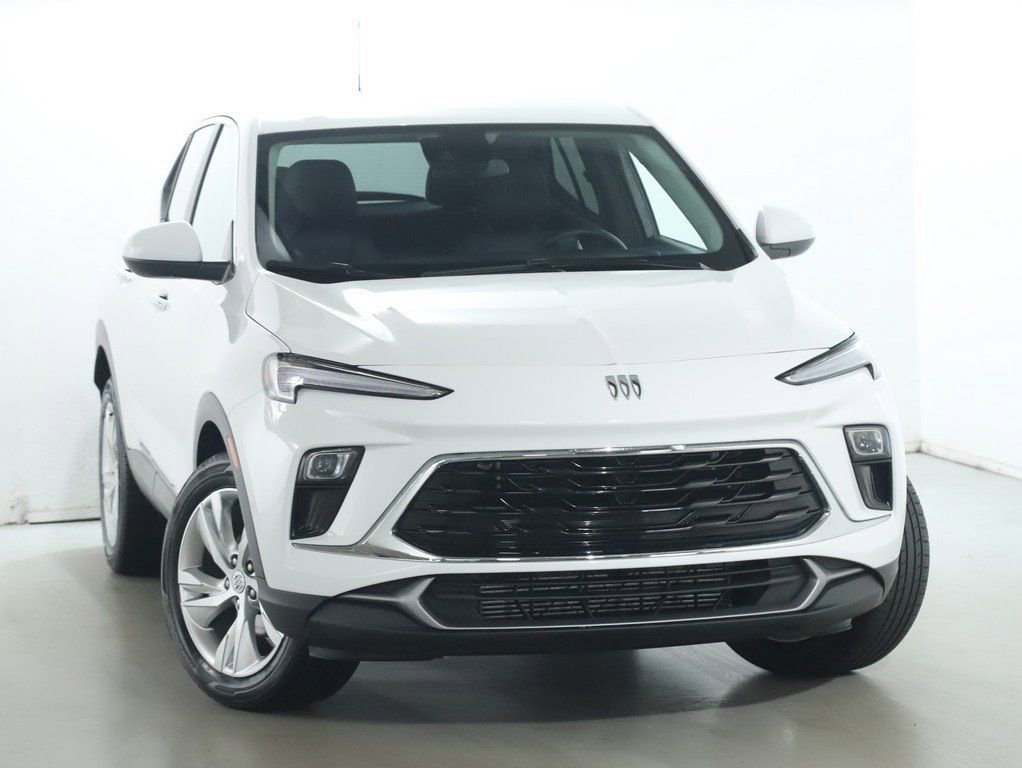 Used 2025 Buick Encore GX Preferred image 2