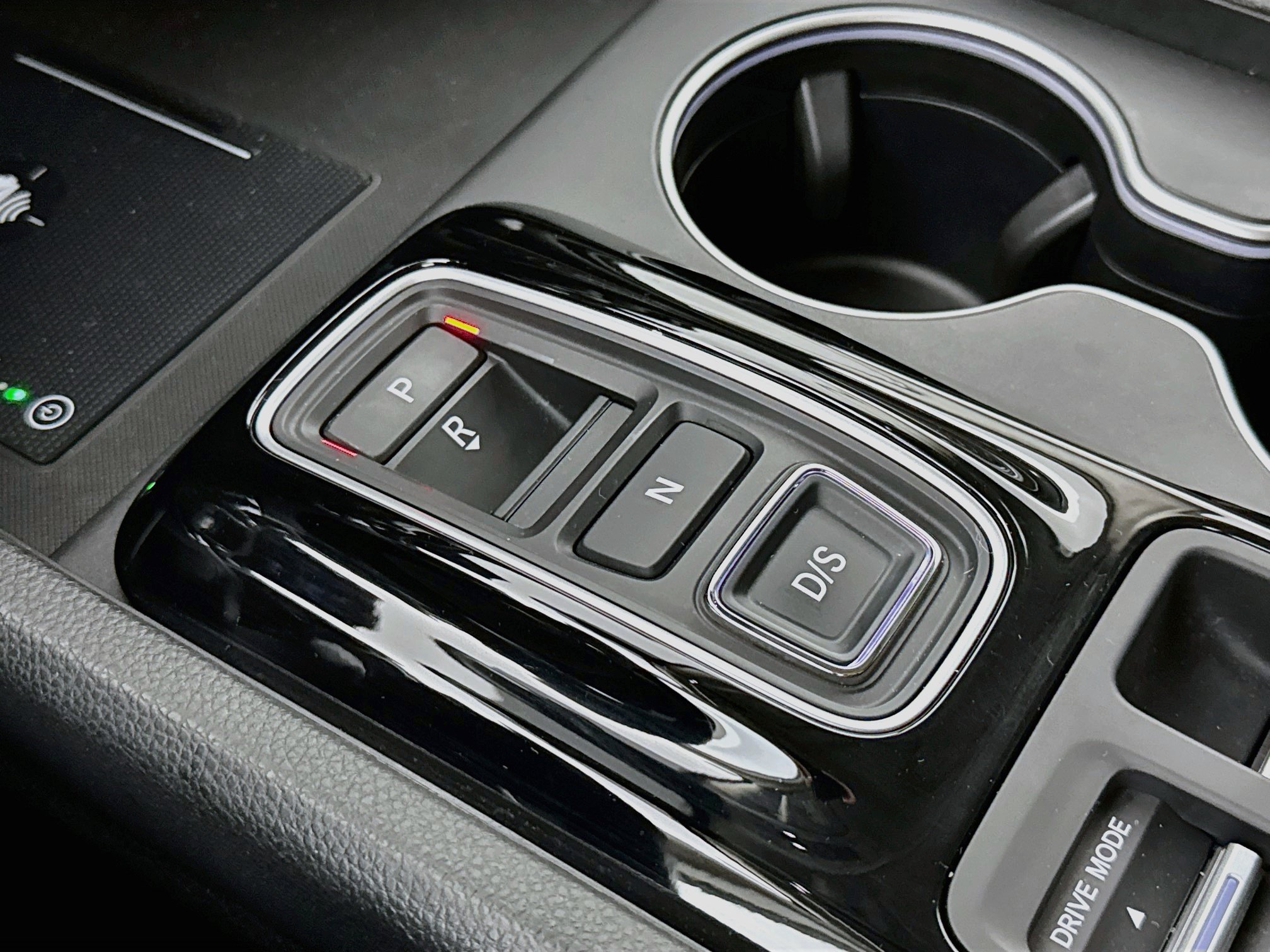Certified 2025 Honda Pilot Touring image 17