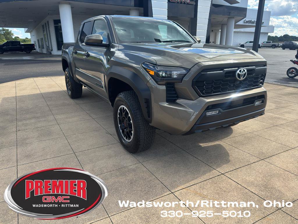 Used 2024 Toyota Tacoma SR5 AWD/4WD image 1