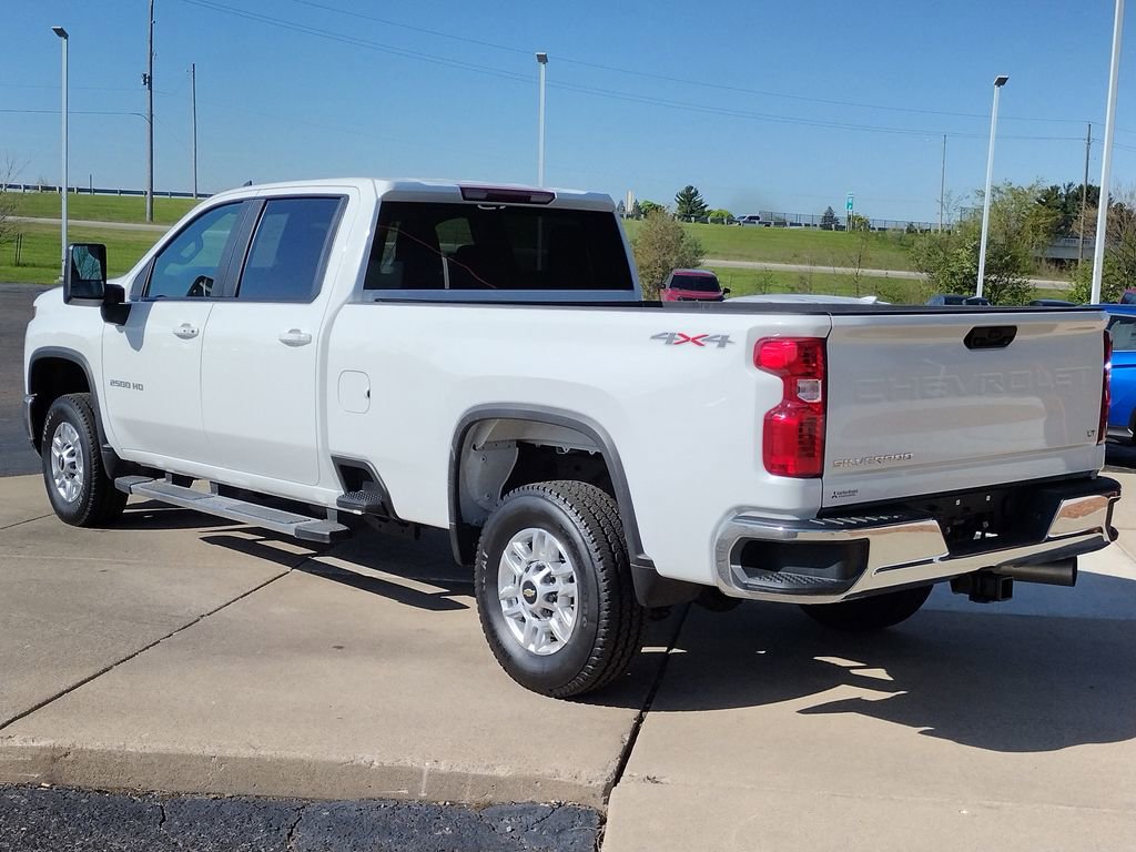 Used 2025 Chevrolet Silverado 2500 LT w/ Convenience Package AWD/4WD image 16