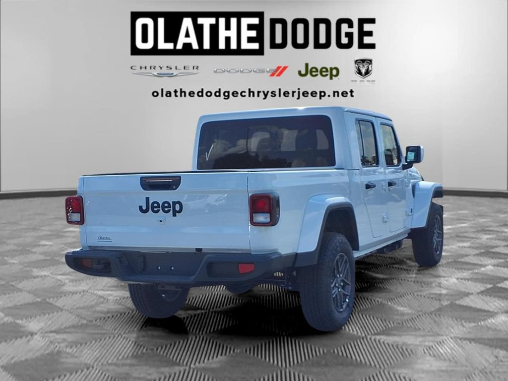 New 2026 Jeep Gladiator Sport AWD/4WD image 24