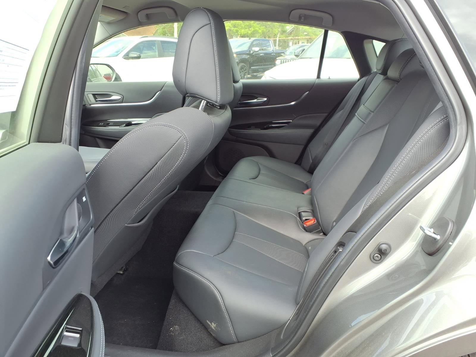 Used 2022 Toyota Mirai XLE w/ Advanced Technology Package image 12