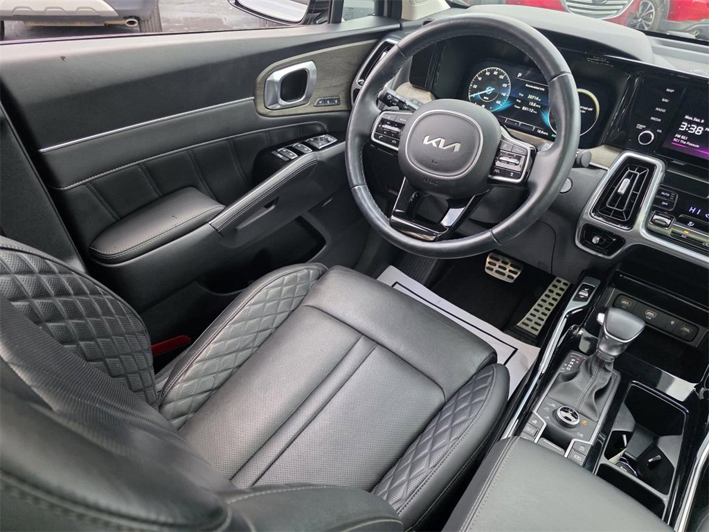Used 2023 Kia Sorento SX Prestige image 28