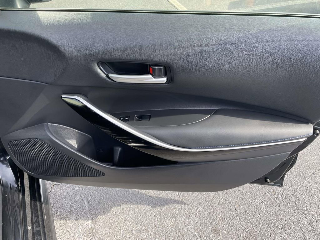 Used 2022 Toyota Corolla XSE image 45