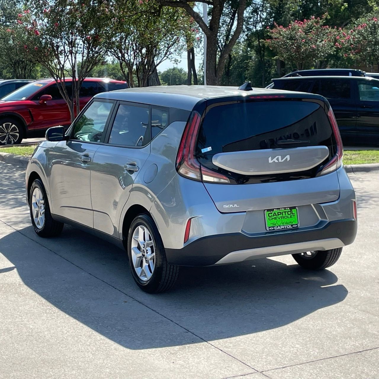 Used 2024 Kia Soul LX w/ Option Group 015 FWD image 4