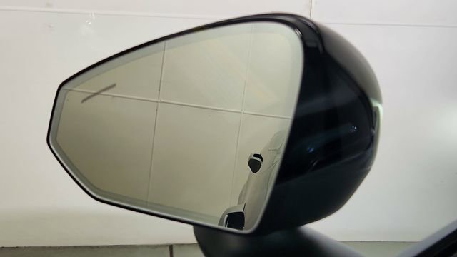 New 2026 Volvo EX30 Plus w/ Climate Package AWD/4WD image 17