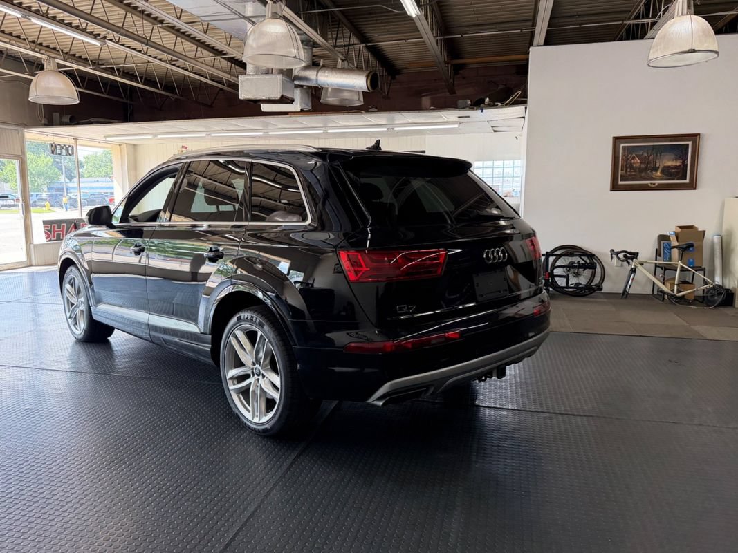 Used 2018 Audi Q7 3.0T Prestige AWD/4WD image 7