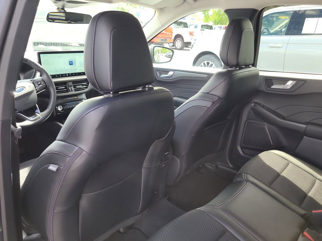 Certified 2026 Ford Escape SE FWD image 10