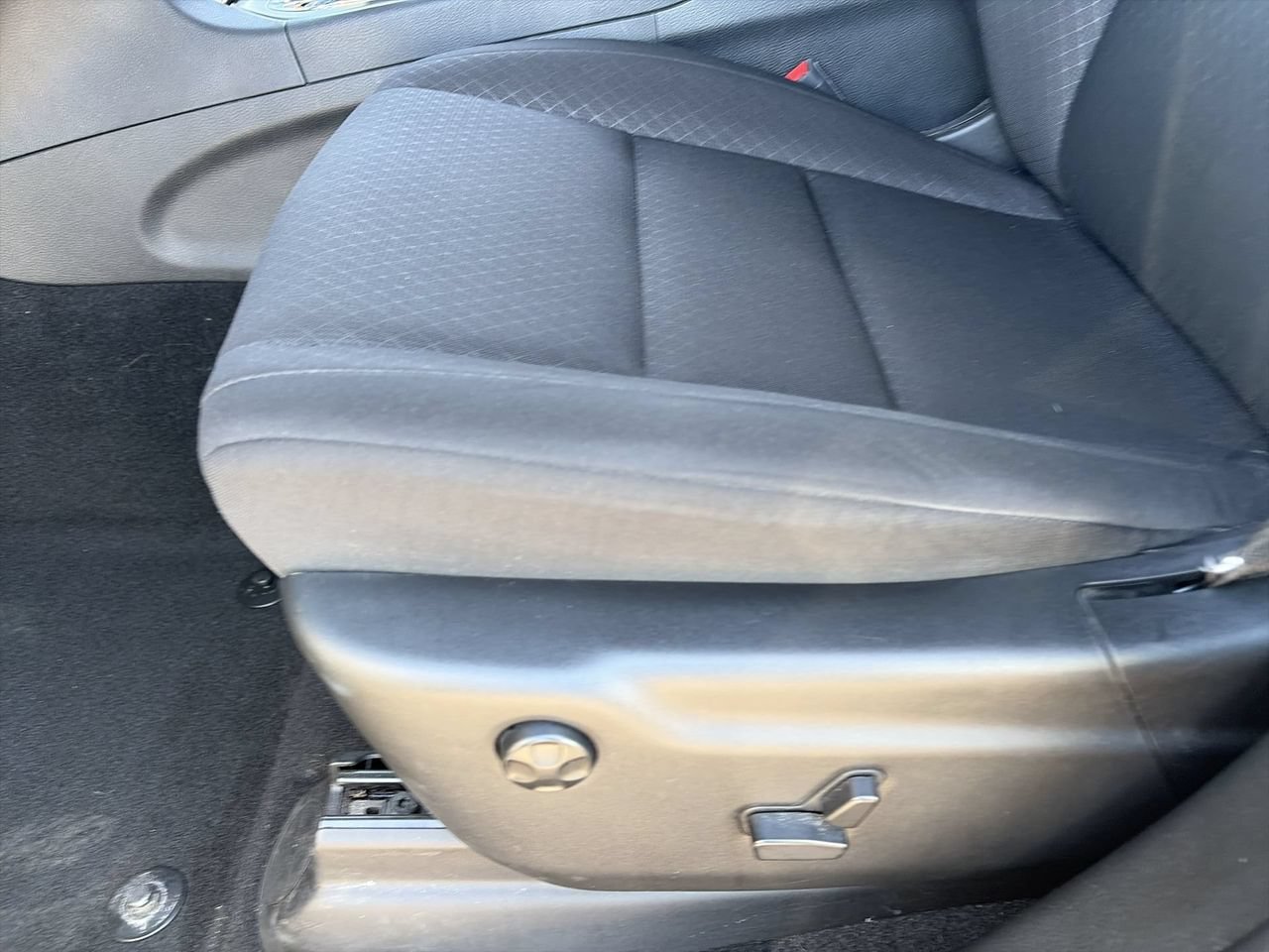 Used 2020 Jeep Grand Cherokee Laredo RWD image 19