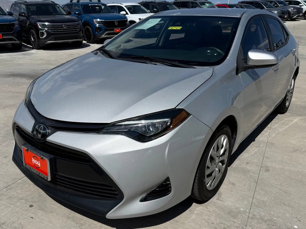 Used 2017 Toyota Corolla LE FWD image 3